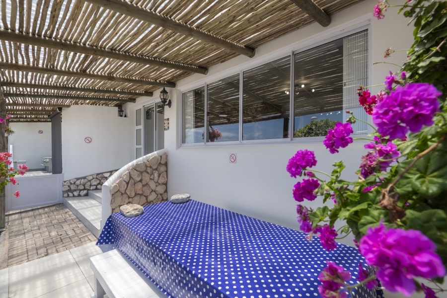 7 Bedroom Property for Sale in Jacobsbaai Western Cape